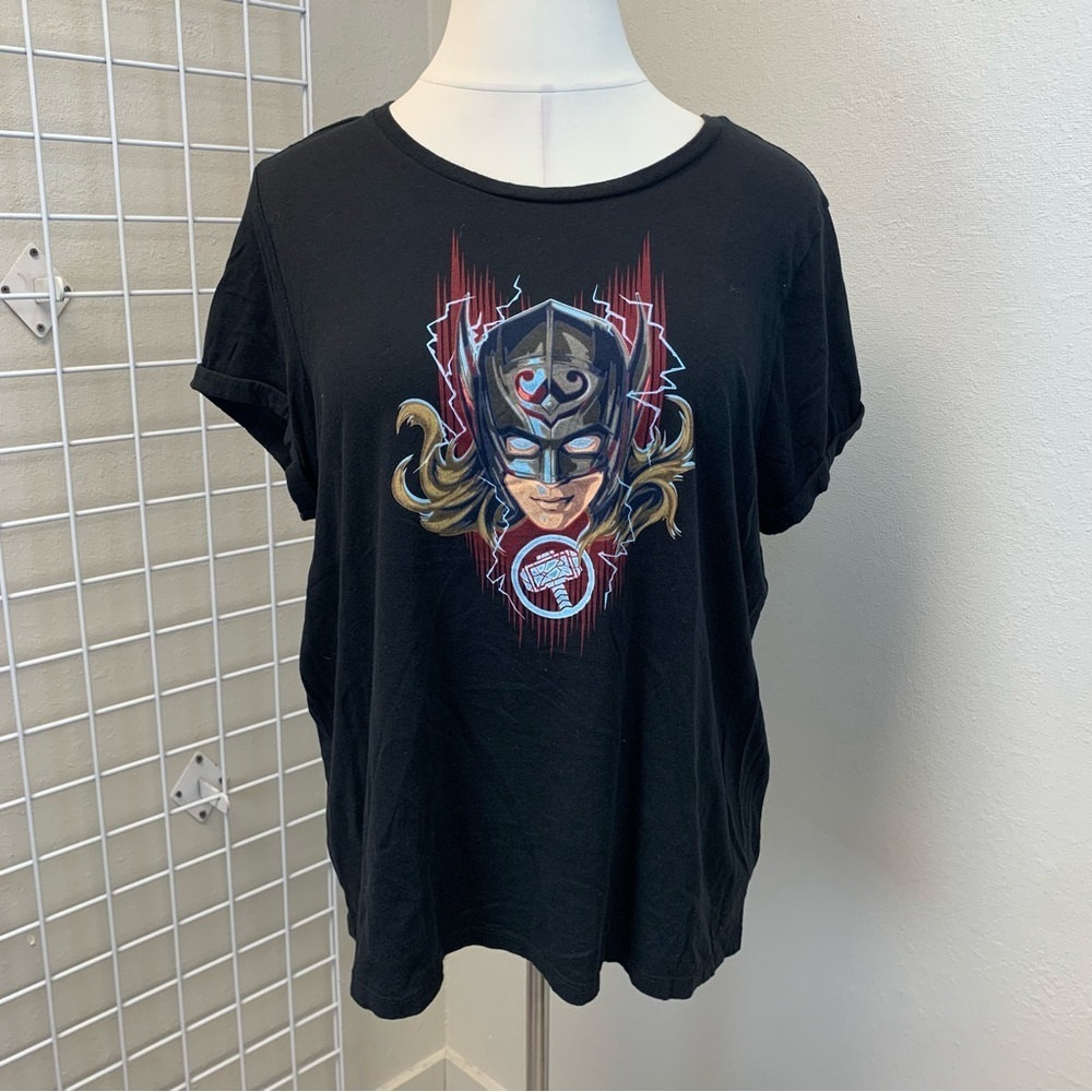 Marvel TORRID Thor Love and Thunder Graphic Tee by Torrid. Size 2 (18/20)